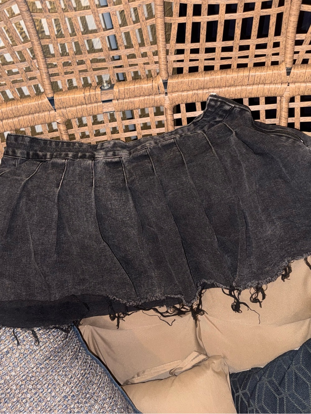 SHEIN Black Washed Pleated Mini Skort